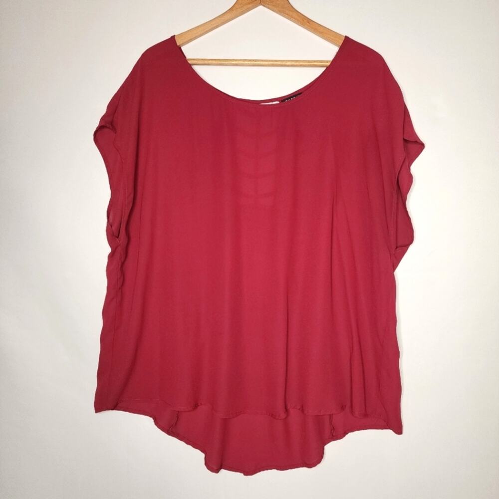 Torrid Magenta Open Back Short Sleeve Top